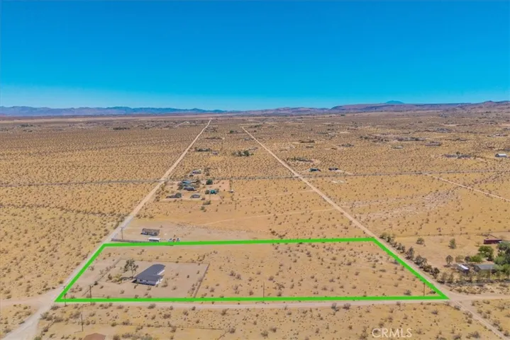 2670 N Sage Avenue, Landers, California 92285