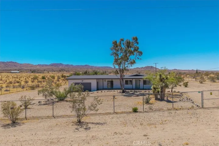 2670 N Sage Avenue, Landers, California 92285