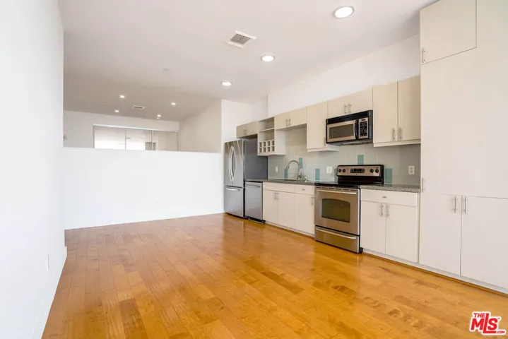 3810 Wilshire Boulevard 1911, Los Angeles, California 90010