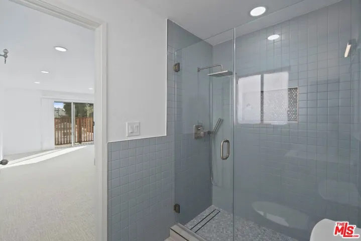122 Buccaneer Street 3, Marina Del Rey, California 90292