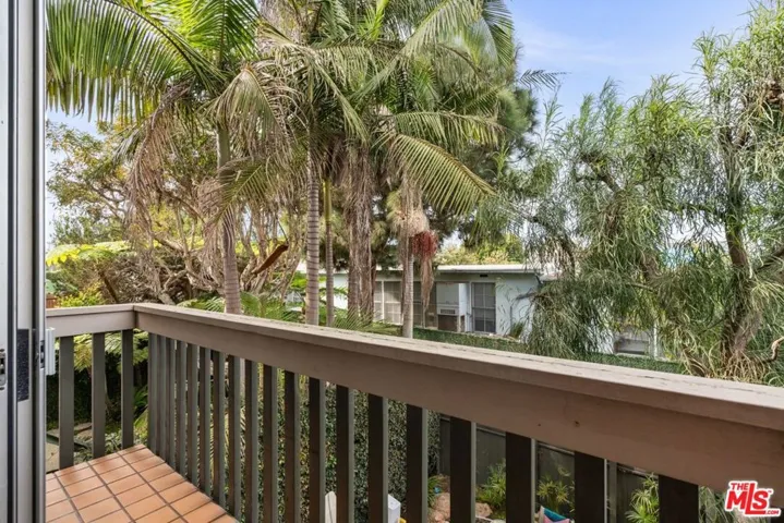 122 Buccaneer Street 3, Marina Del Rey, California 90292