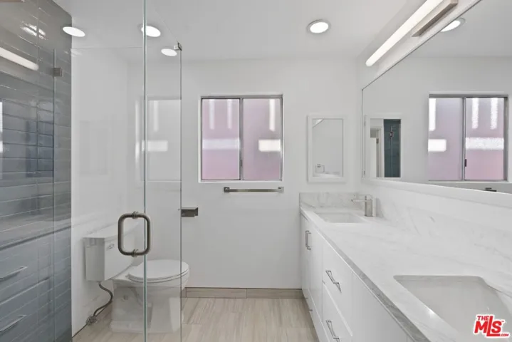 122 Buccaneer Street 3, Marina Del Rey, California 90292