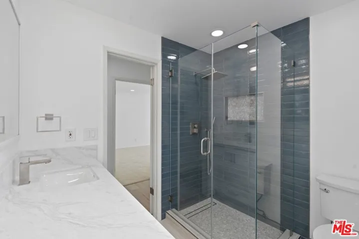 122 Buccaneer Street 3, Marina Del Rey, California 90292