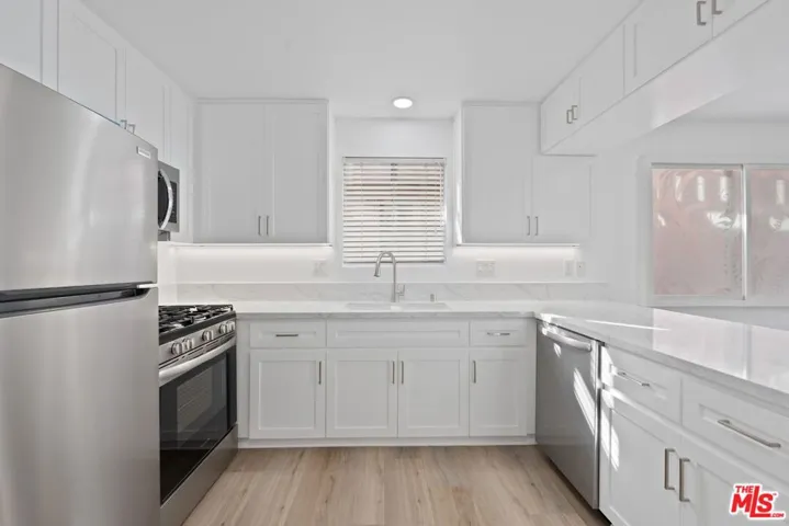 122 Buccaneer Street 3, Marina Del Rey, California 90292
