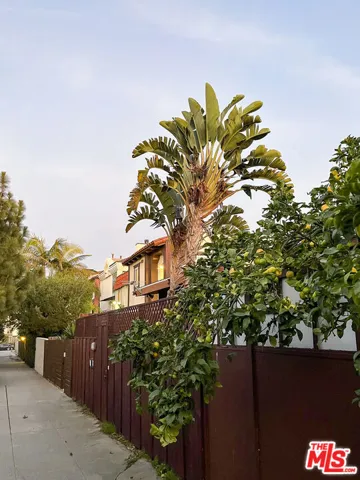 122 Buccaneer Street 3, Marina Del Rey, California 90292