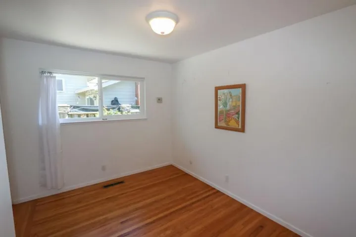 142 Sir Francis Court, Capitola, California 95010