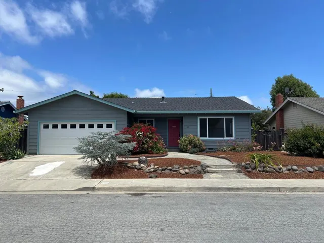 142 Sir Francis Court, Capitola, California 95010