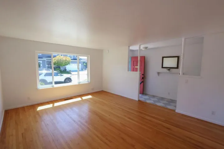 142 Sir Francis Court, Capitola, California 95010