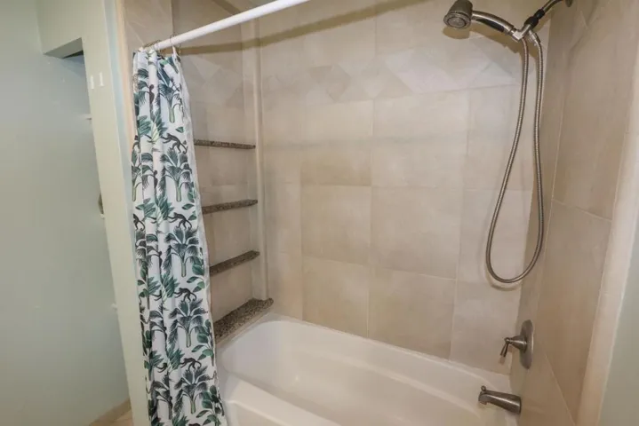 142 Sir Francis Court, Capitola, California 95010