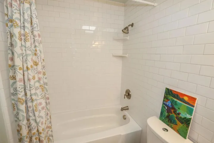 142 Sir Francis Court, Capitola, California 95010