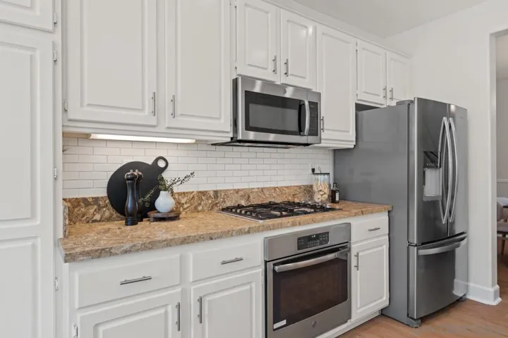 13051 Camino Bautizo, San Diego, California 92130