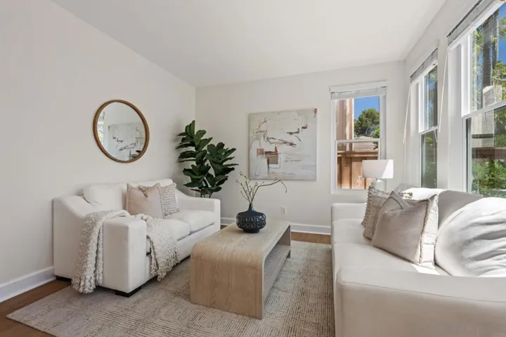 13051 Camino Bautizo, San Diego, California 92130
