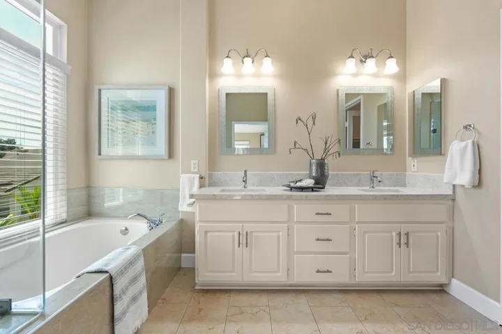 13051 Camino Bautizo, San Diego, California 92130