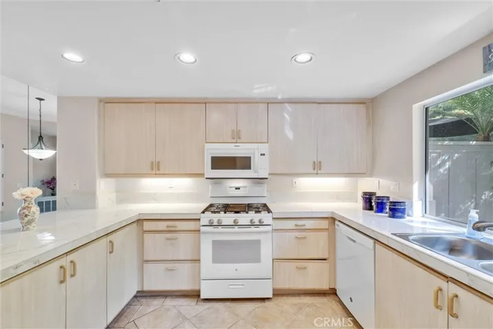 Wonderfully designed kitchen