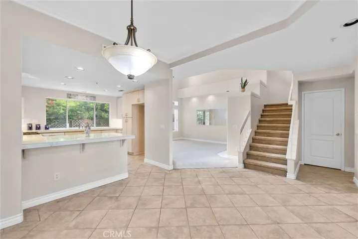 Dining area adjacent to kitchen