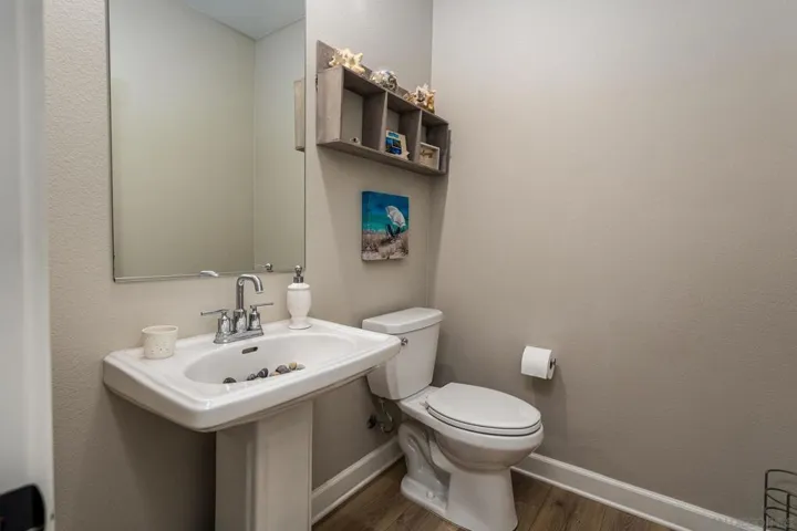 2054 Bruno Place, Escondido, California 92026
