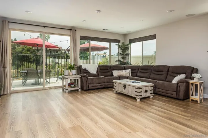 2054 Bruno Place, Escondido, California 92026