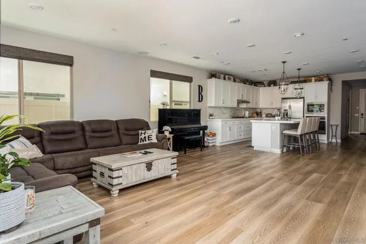 2054 Bruno Place, Escondido, California 92026