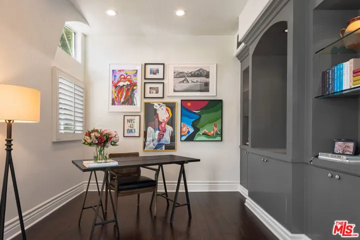 11690 Montana Avenue Ph301, Los Angeles, California 90049