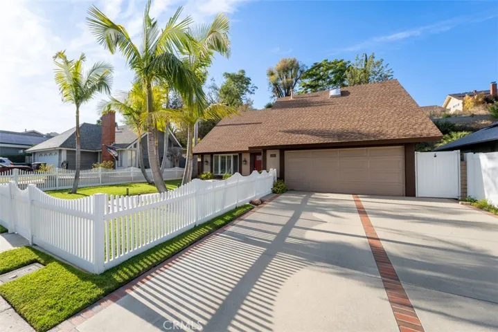 25891 Tree Top, Laguna Hills, California 92653