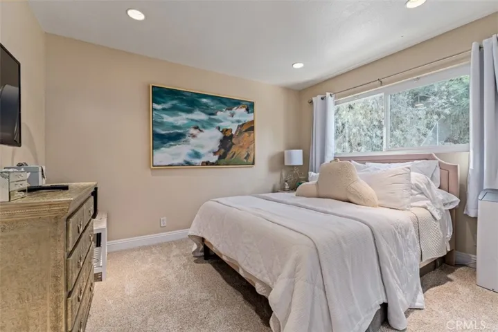25891 Tree Top, Laguna Hills, California 92653
