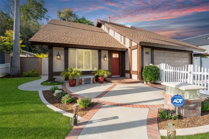 25891 Tree Top, Laguna Hills, California 92653