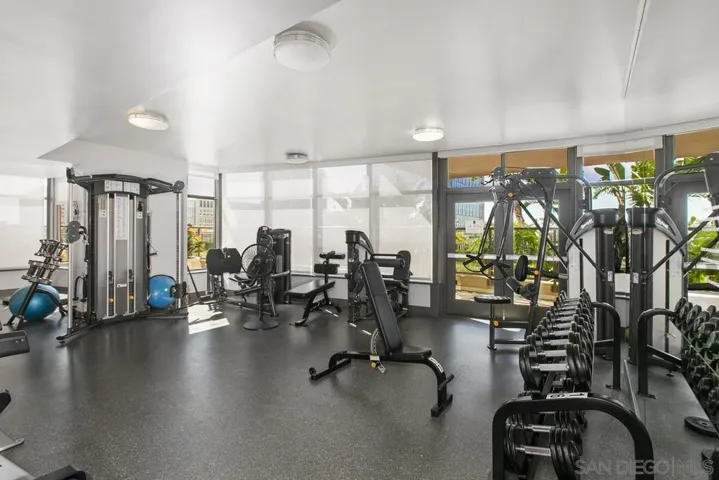 700 W E St 403, San Diego, California 92101