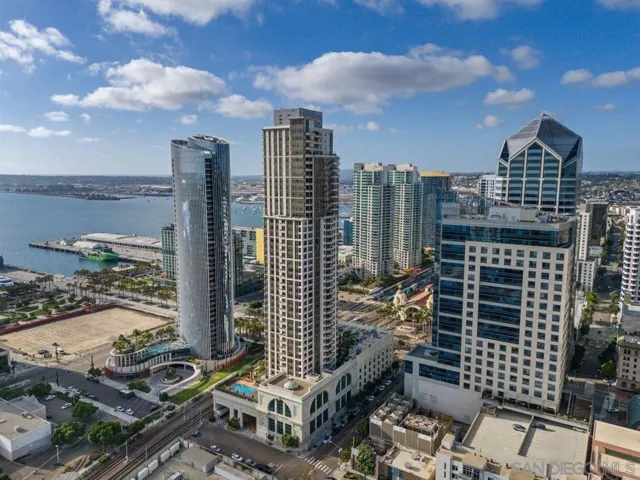 700 W E St 403, San Diego, California 92101