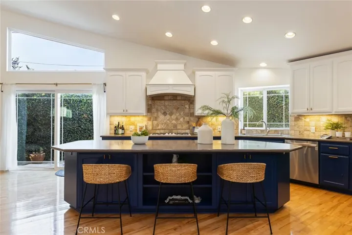151 N Wildwood Avenue, Glendora, California 91741