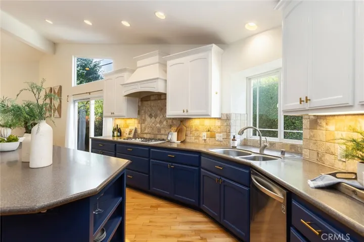 151 N Wildwood Avenue, Glendora, California 91741