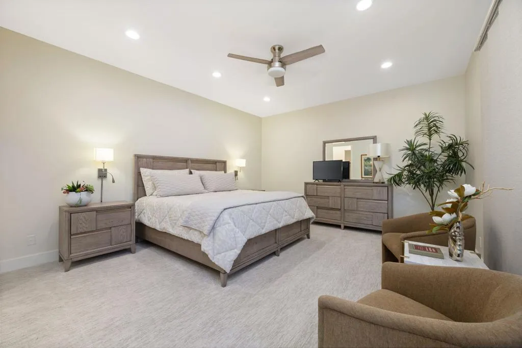 42-web-or-mls-KS_Lago_Miller_0726_042