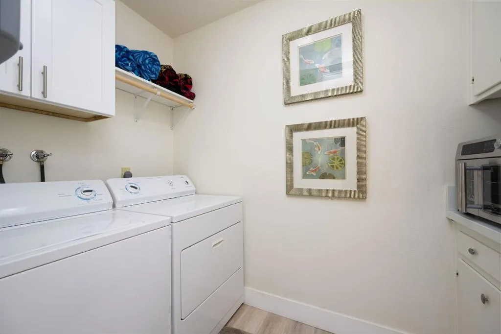 50-web-or-mls-KS_Lago_Miller_0726_050