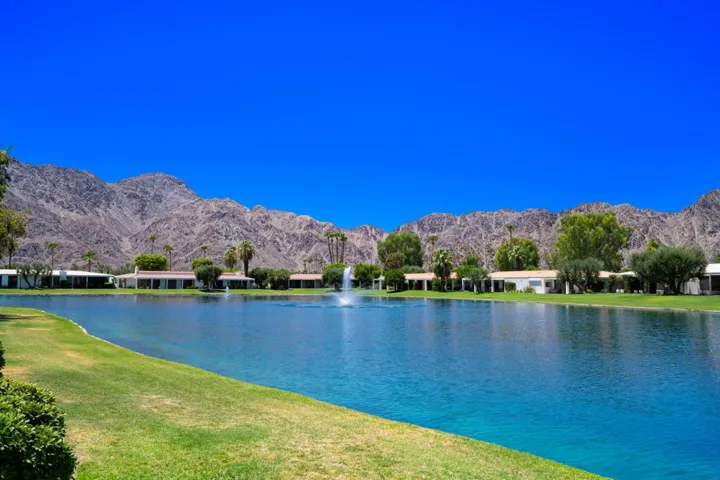 27-web-or-mls-KS_Lago_Miller_0726_027