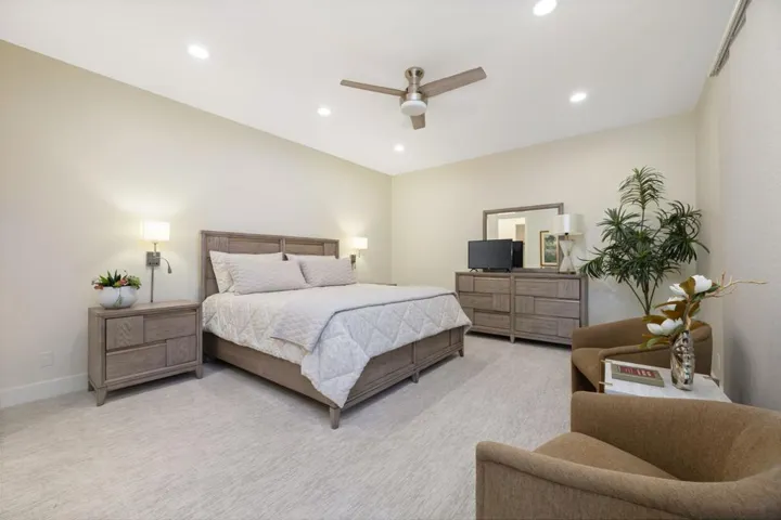 42-web-or-mls-KS_Lago_Miller_0726_042