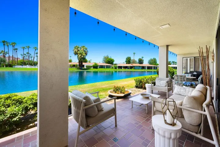 23-web-or-mls-KS_Lago_Miller_0726_023
