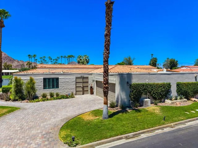 1-web-or-mls-KS_Lago_Miller_0726_001