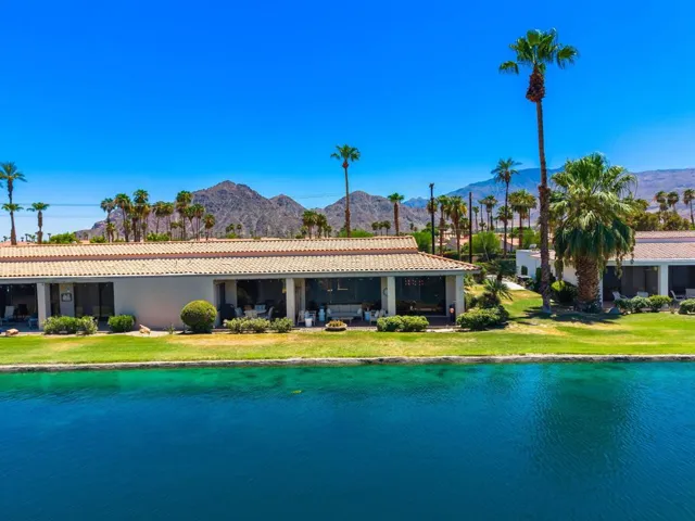 6-web-or-mls-KS_Lago_Miller_0726_006