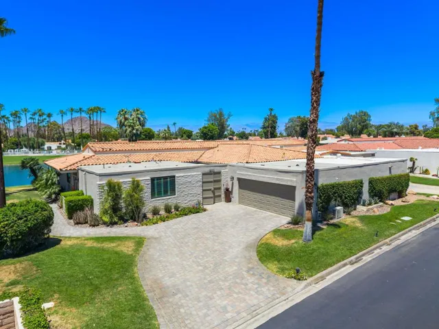 2-web-or-mls-KS_Lago_Miller_0726_002