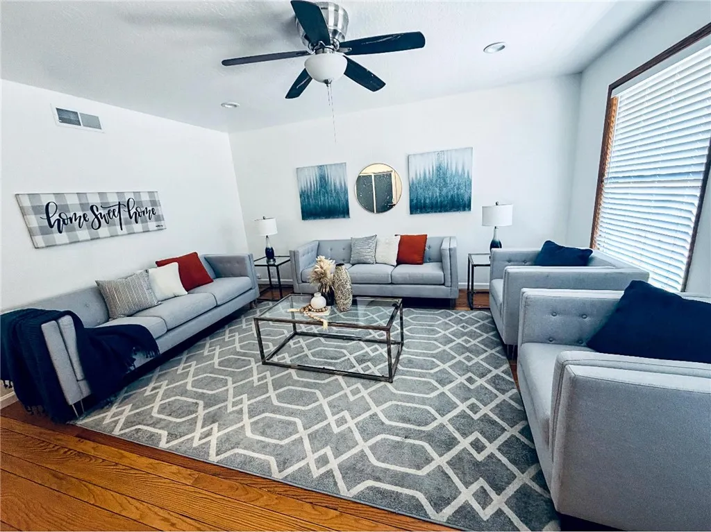 Large Living Room