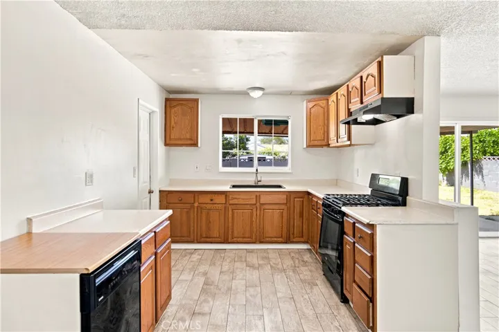 6606 Mount Whitney Drive, Buena Park, California 90620