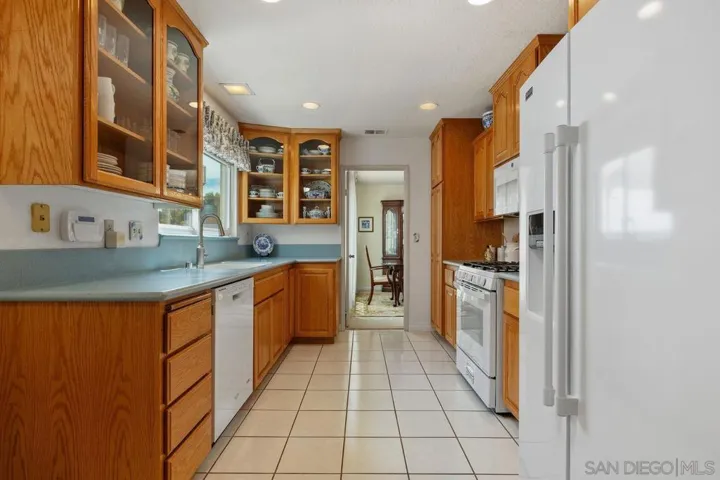 11355 Middle Ridge Terrace, San Diego, California 92128