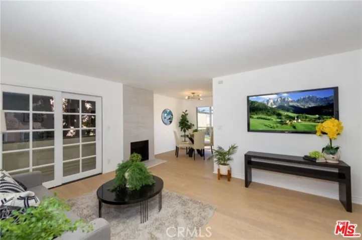 4350 Berryman Avenue 10, Los Angeles, California 90066