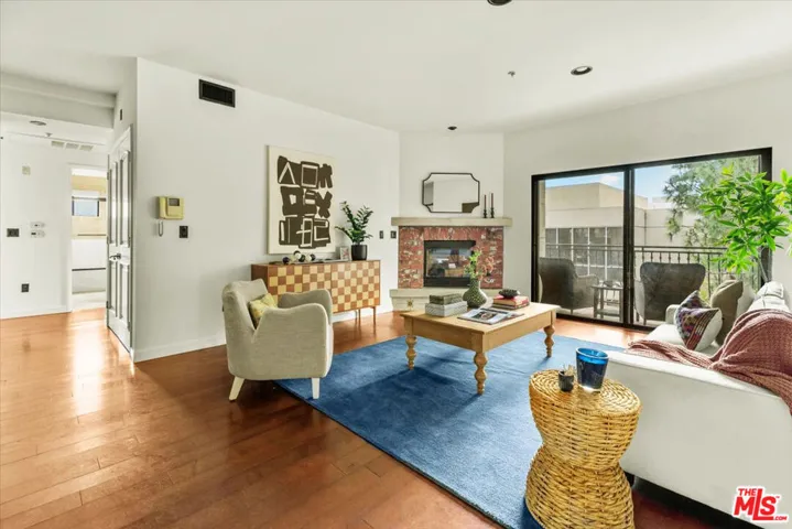 417 S Westmoreland Avenue 404, Los Angeles, California 90020
