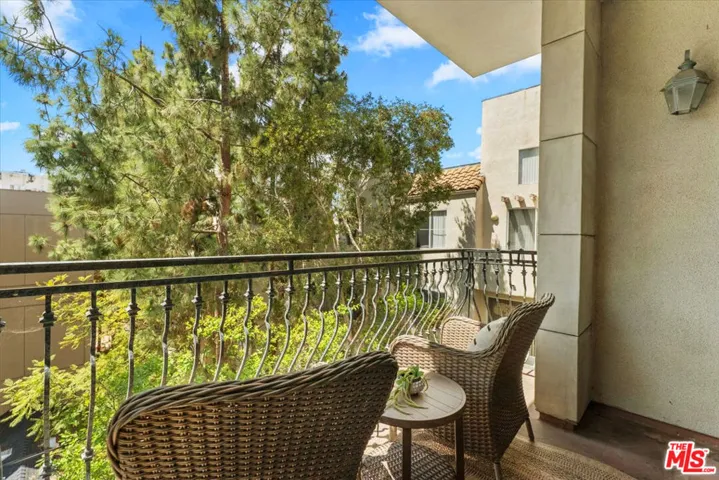 417 S Westmoreland Avenue 404, Los Angeles, California 90020