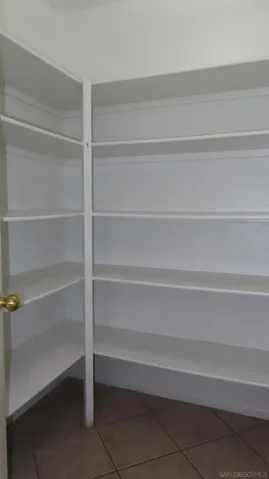 Walk in pantry