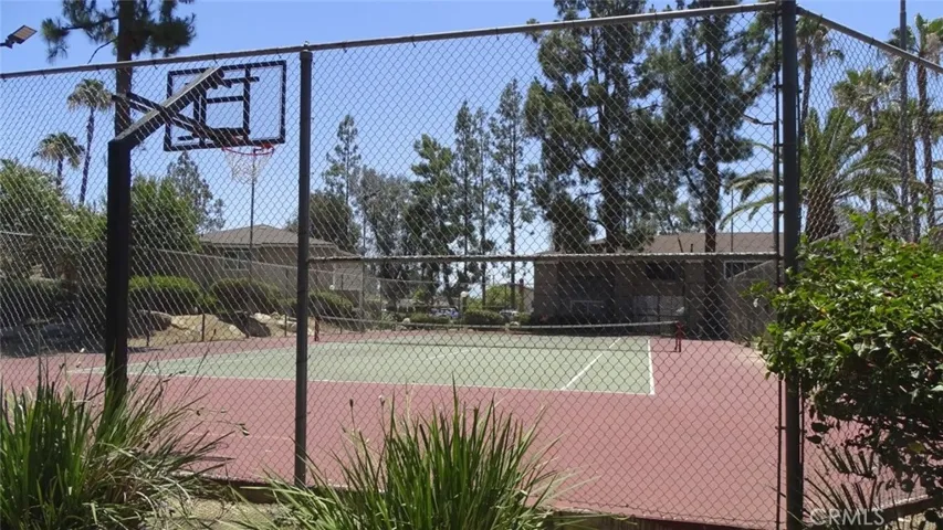 905 S Mountain Avenue, Ontario, California 91762