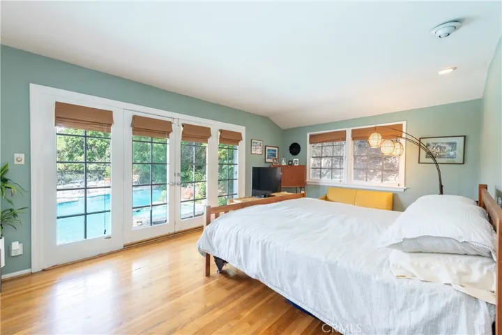 11446 Amanda Drive, Studio City, California 91604