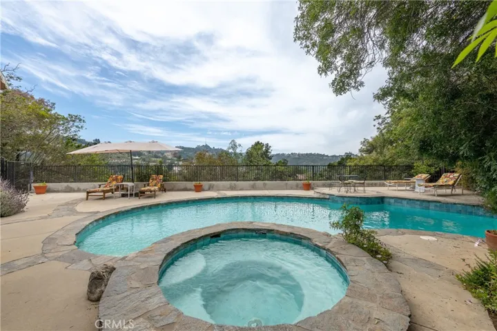 11446 Amanda Drive, Studio City, California 91604