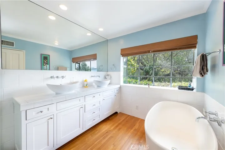 11446 Amanda Drive, Studio City, California 91604