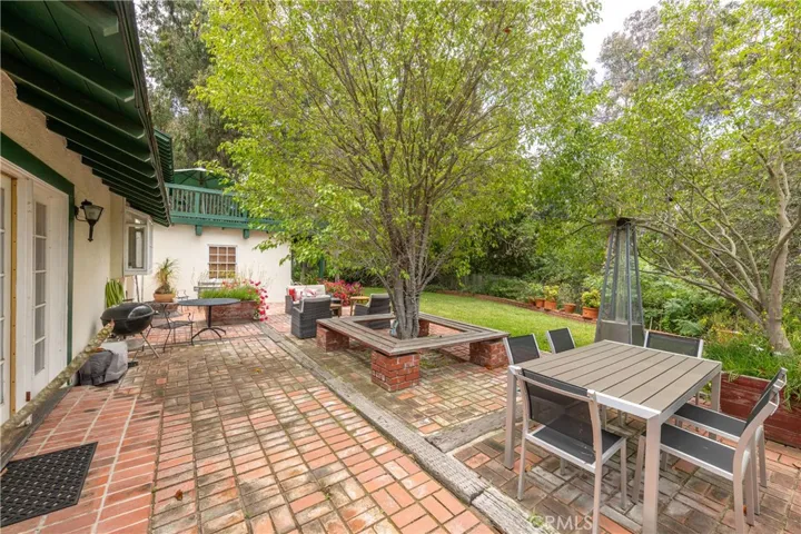 11446 Amanda Drive, Studio City, California 91604